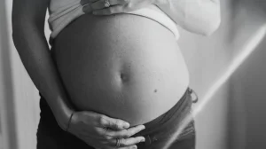 के कारणले हुन्छ गर्भावस्थामा योनीस्राव ?